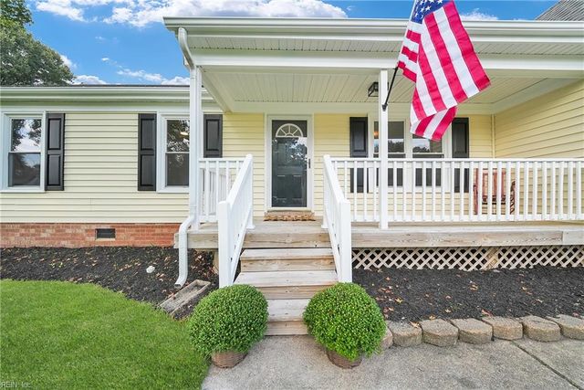 708 Colony DR, Chesapeake, VA 23322