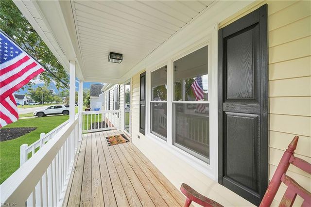 708 Colony DR, Chesapeake, VA 23322