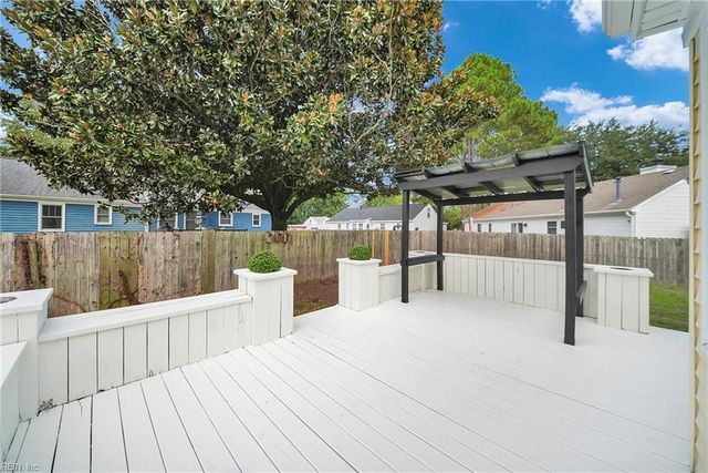 708 Colony DR, Chesapeake, VA 23322