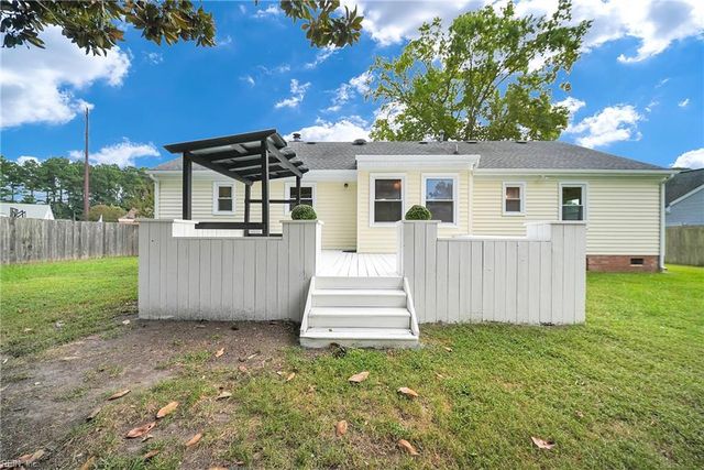 708 Colony DR, Chesapeake, VA 23322