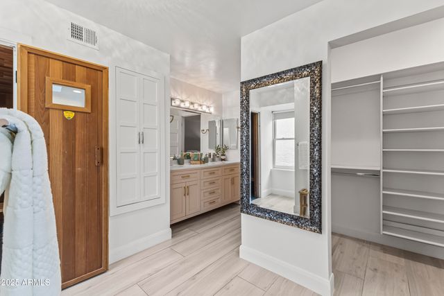 7258 E LOMA Lane, Scottsdale, AZ 85258