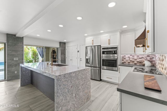 7258 E LOMA Lane, Scottsdale, AZ 85258