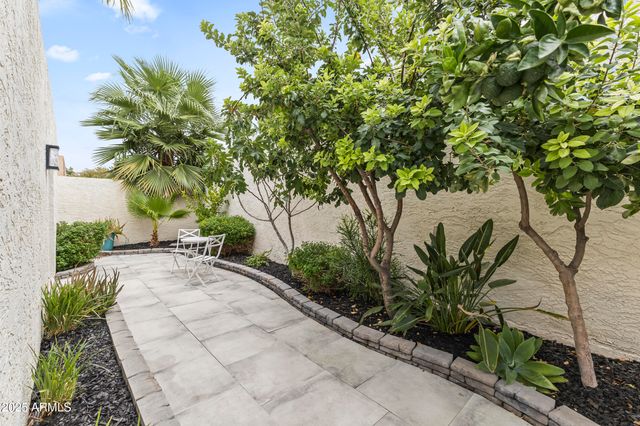 7258 E LOMA Lane, Scottsdale, AZ 85258