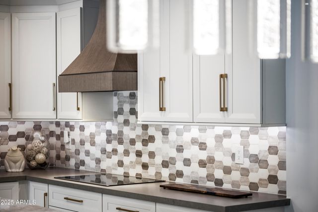 7258 E LOMA Lane, Scottsdale, AZ 85258