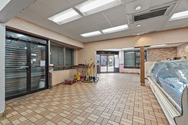 258-270 K Street, Boston, MA 02127