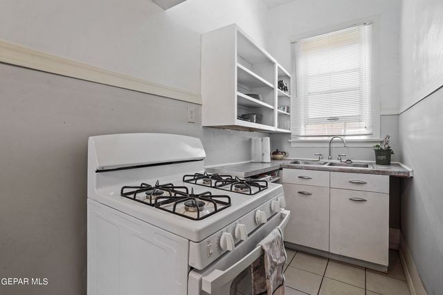 1207 E Rio Grande Avenue, El Paso, TX 79902