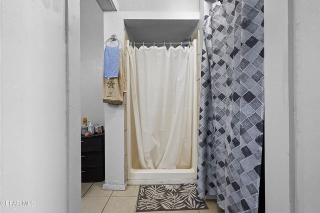 1207 E Rio Grande Avenue, El Paso, TX 79902