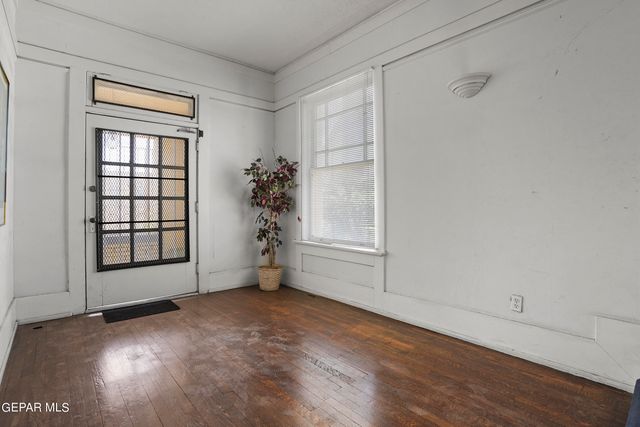 1207 E Rio Grande Avenue, El Paso, TX 79902