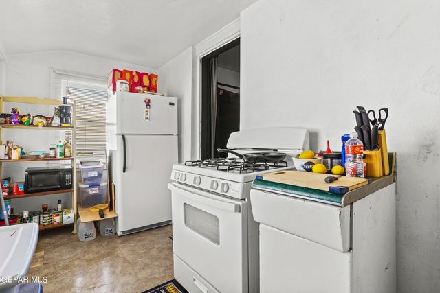 1207 E Rio Grande Avenue, El Paso, TX 79902