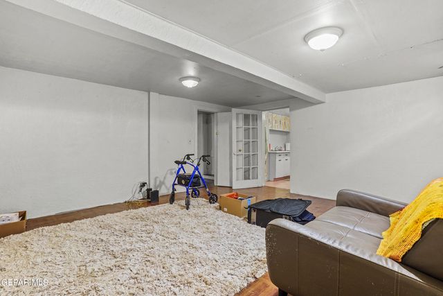 1207 E Rio Grande Avenue, El Paso, TX 79902