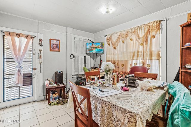 1207 E Rio Grande Avenue, El Paso, TX 79902