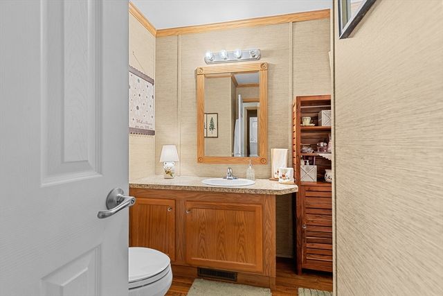 8 Swifts Beach Road 33, Wareham, MA 02571