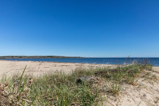 8 Swifts Beach Road 33, Wareham, MA 02571