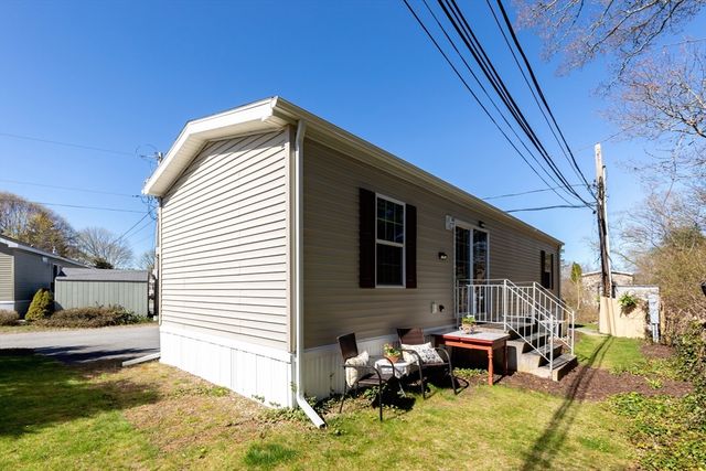 8 Swifts Beach Road 33, Wareham, MA 02571