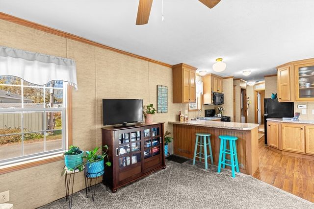 8 Swifts Beach Road 33, Wareham, MA 02571