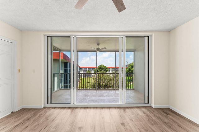 3100 NE 48th Court 415, Lighthouse Point, FL 33064