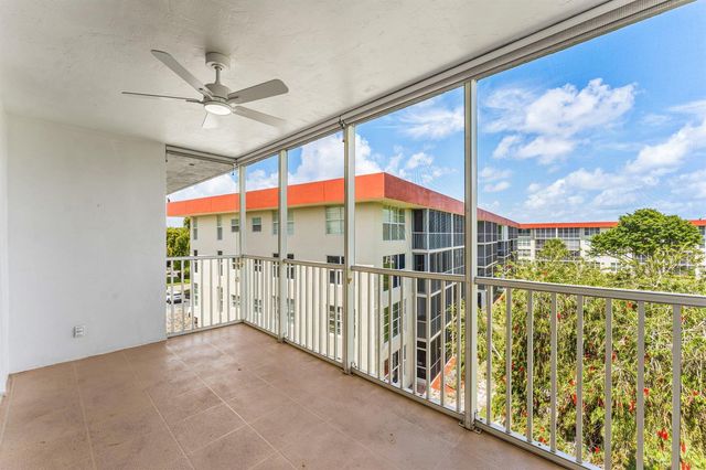 3100 NE 48th Court 415, Lighthouse Point, FL 33064