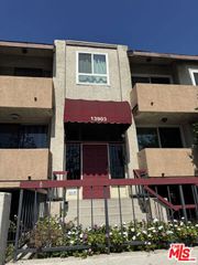13903 Sherman Way 7, Van Nuys, CA 91405