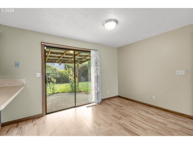 319 MARR Ct, Monmouth, OR 97361