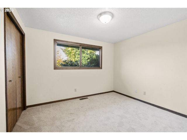 319 MARR Ct, Monmouth, OR 97361