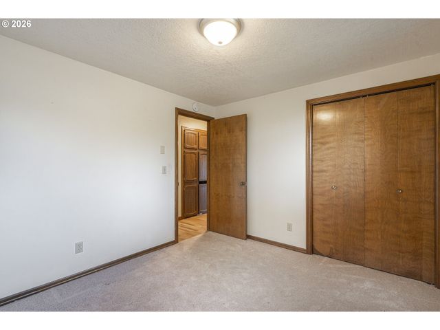 319 MARR Ct, Monmouth, OR 97361