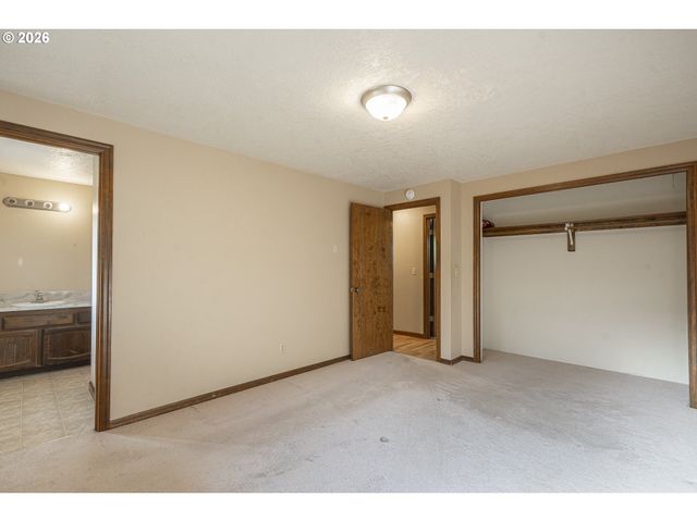 319 MARR Ct, Monmouth, OR 97361