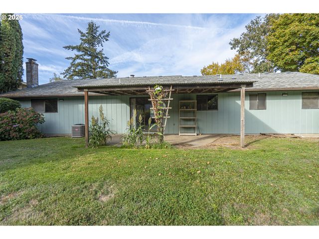 319 MARR Ct, Monmouth, OR 97361
