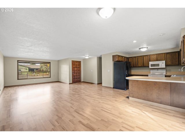 319 MARR Ct, Monmouth, OR 97361