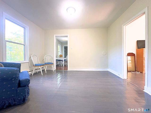 64 Dikeman Street 2nd Floor, Waterbury, CT 06704