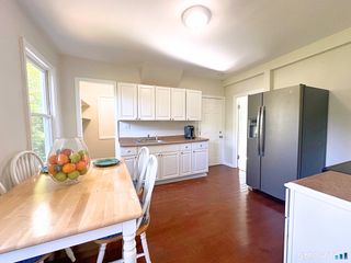 64 Dikeman Street 2nd Floor, Waterbury, CT 06704