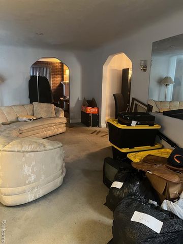 16150 Sorrento Street, Detroit, MI 48235