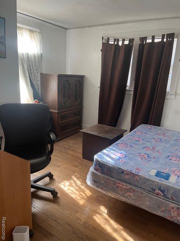 16150 Sorrento Street, Detroit, MI 48235