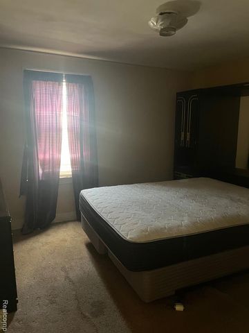 16150 Sorrento Street, Detroit, MI 48235