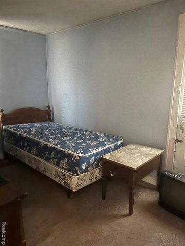 16150 Sorrento Street, Detroit, MI 48235