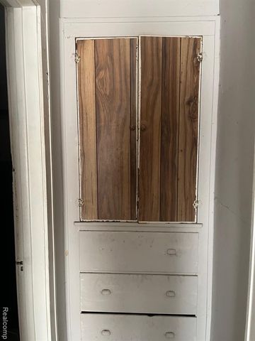 16150 Sorrento Street, Detroit, MI 48235