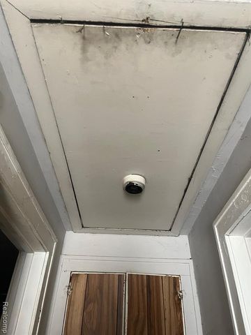 16150 Sorrento Street, Detroit, MI 48235