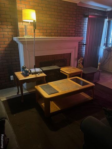 16150 Sorrento Street, Detroit, MI 48235