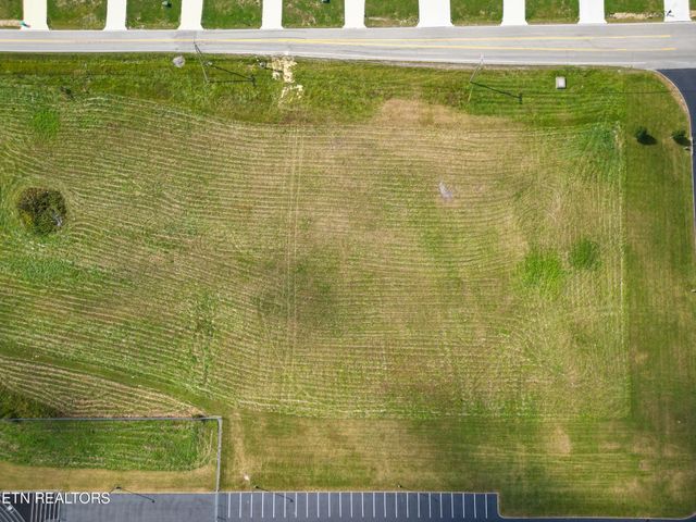 3 Cook Rd, Crossville, TN 38571