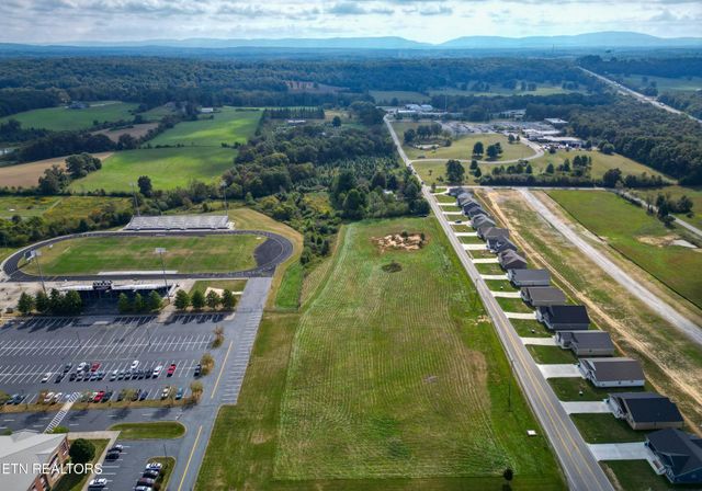 3 Cook Rd, Crossville, TN 38571