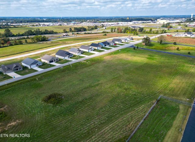 3 Cook Rd, Crossville, TN 38571