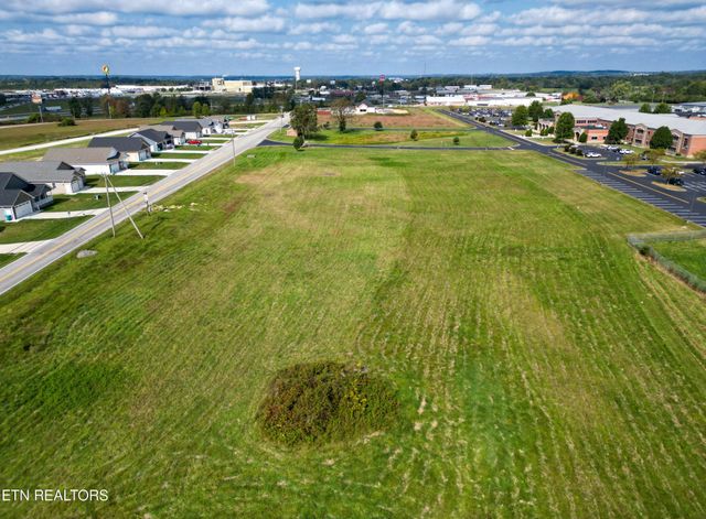 3 Cook Rd, Crossville, TN 38571