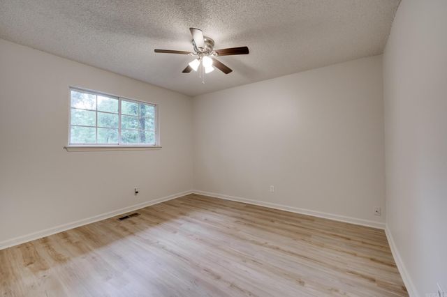 6823 Foxfire Drive, Benton, AR 72019