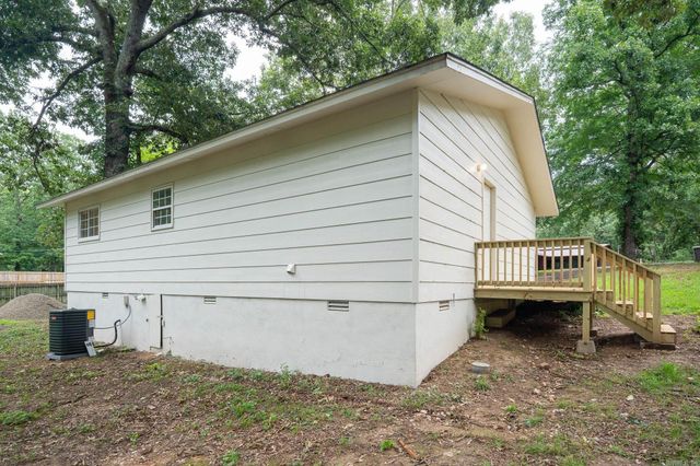 6823 Foxfire Drive, Benton, AR 72019