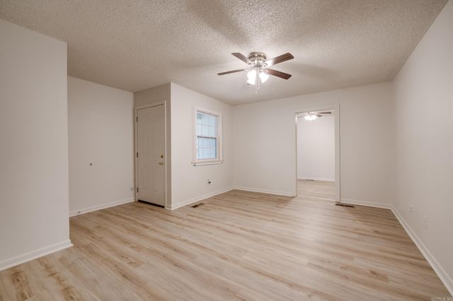 6823 Foxfire Drive, Benton, AR 72019