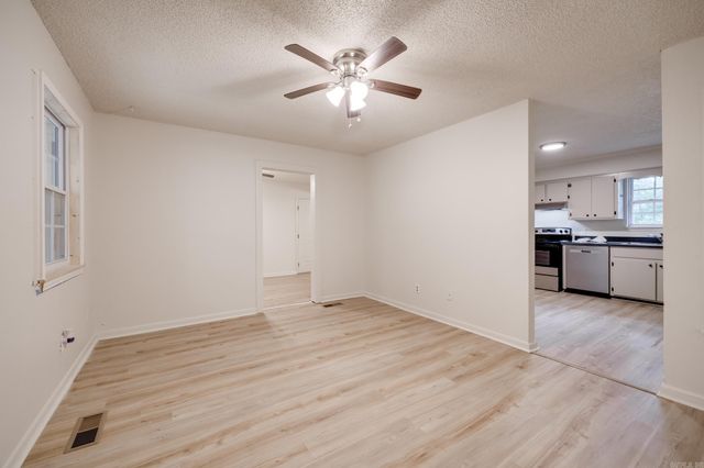 6823 Foxfire Drive, Benton, AR 72019