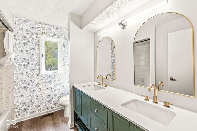 8702 Swiftsail Court, Indianapolis, IN 46256