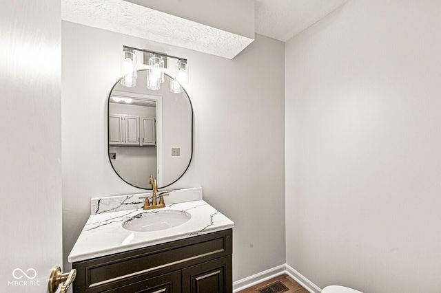 8702 Swiftsail Court, Indianapolis, IN 46256