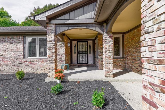 8702 Swiftsail Court, Indianapolis, IN 46256