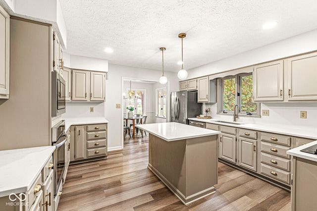 8702 Swiftsail Court, Indianapolis, IN 46256