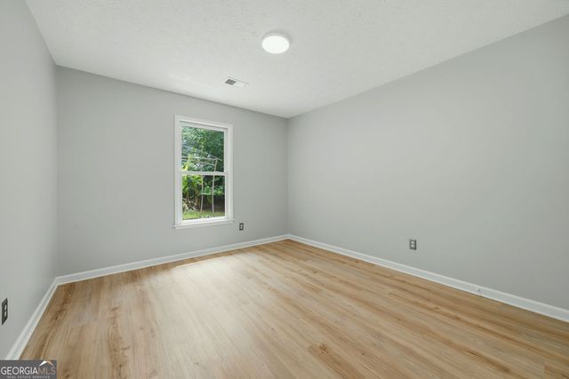 210 Meadow Run, Peachtree City, GA 30269
